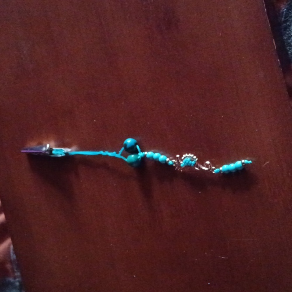 ROACHCLIPS - Picture 4 of 4